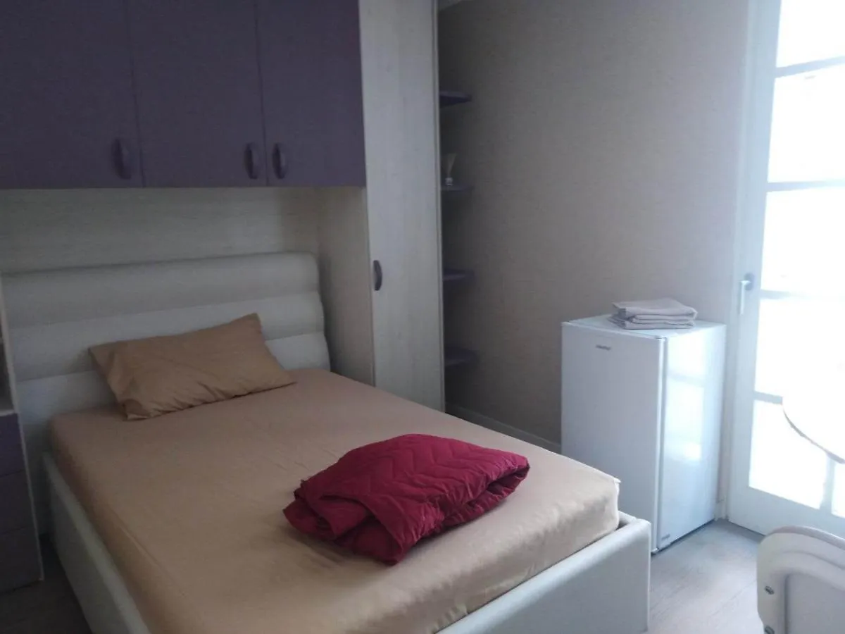 Affittacamere Piazza Unita' Monfalcone 0*,  Italy